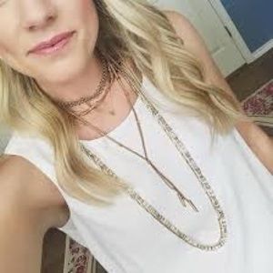 Stella & Dot Jewelry - Stella dot aven layering necklace worn over 5 ways Stella & Dot Jewelry - Stella dot aven layering necklace worn over 5 ways